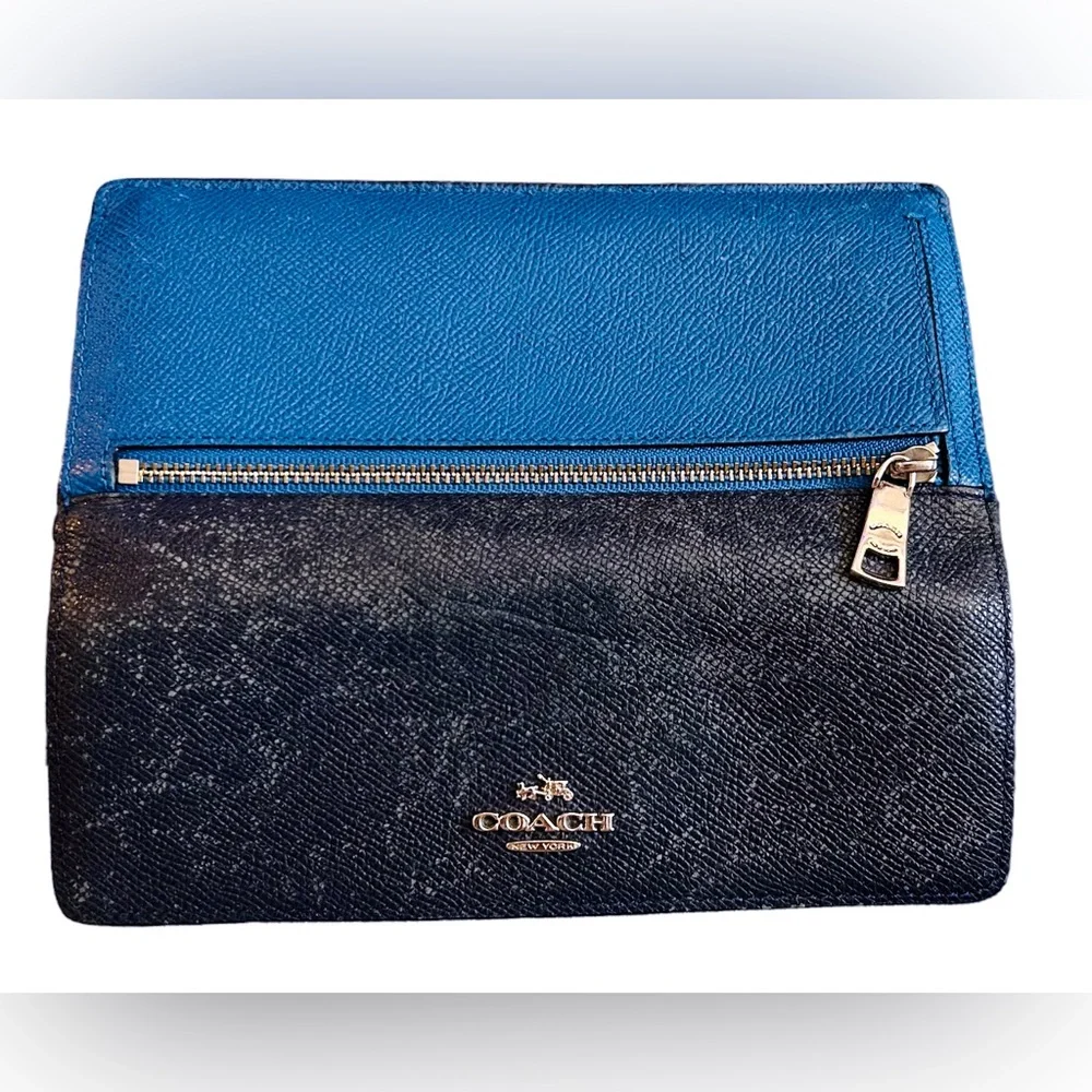 COACH Wallet - Picture 3 of 9